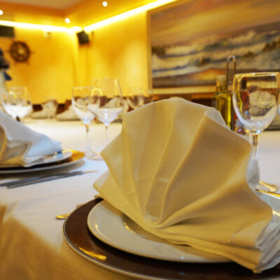 restaurante-marisqueria-barcelona-port-olimpic-salon-barcelona--1024x575